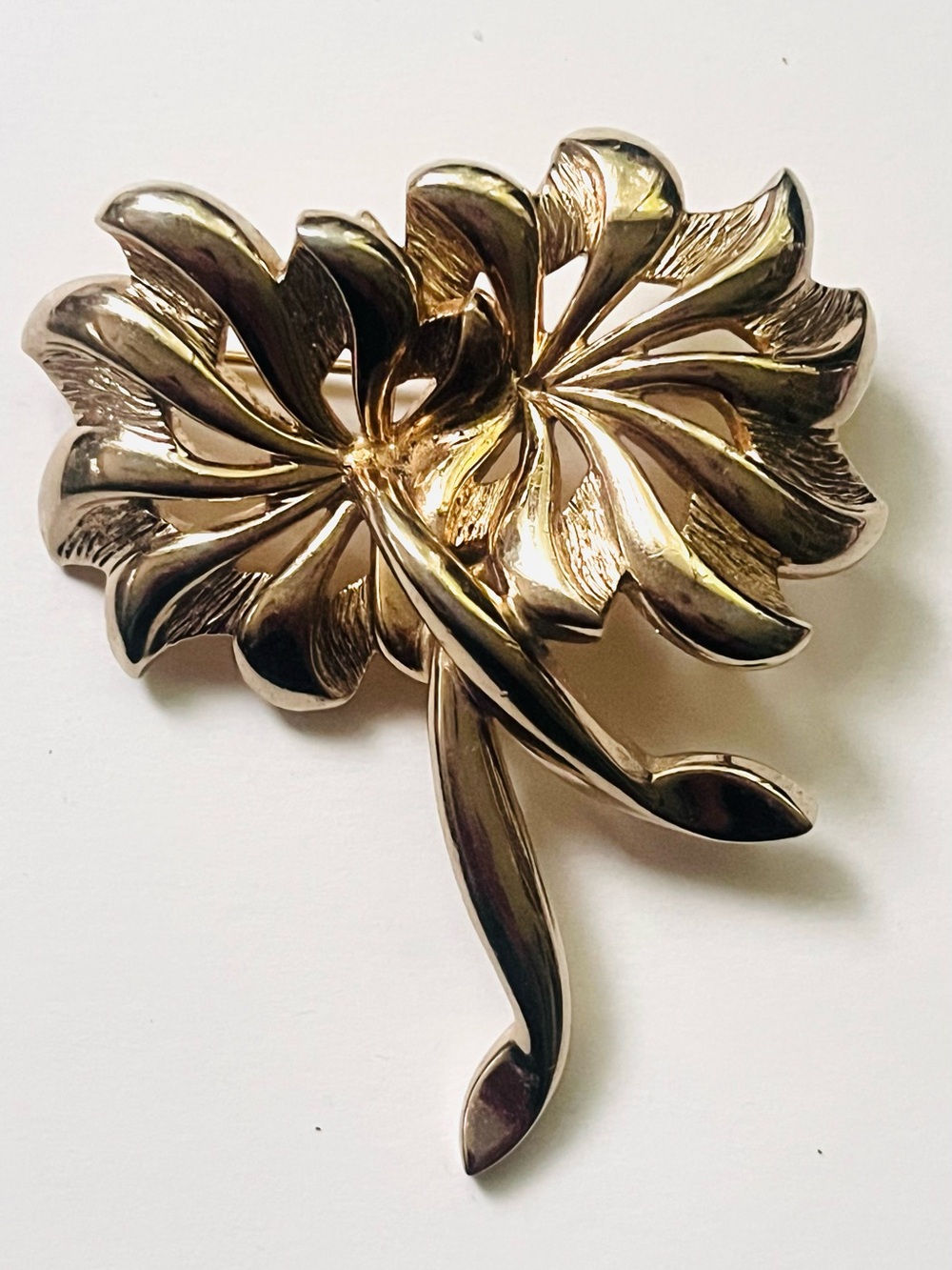 Vintage Gold-Tone Floral Leaf Brooch